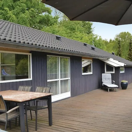 Holiday With Hot Tub Vi Ebeltoft